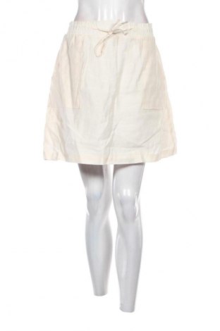 Пола C&A, Размер M, Цвят Екрю, Цена 10,22 €