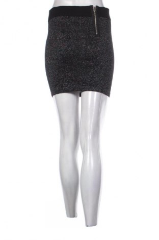 Пола Forever 21, Размер S, Цвят Многоцветен, Цена 2,04 €