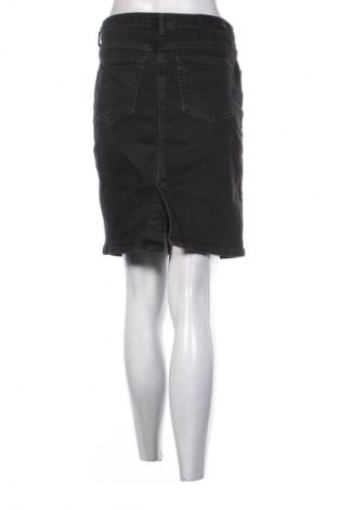 Sukně Gant, Velikost M, Barva Černá, Cena  519,00 Kč