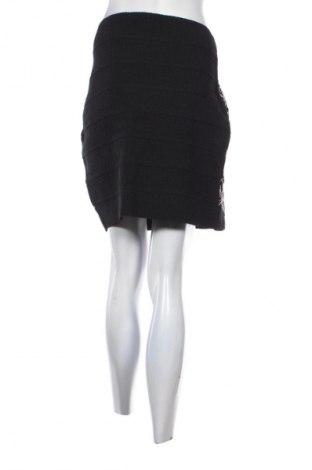 Sukně H&M, Velikost XL, Barva Vícebarevné, Cena  129,00 Kč