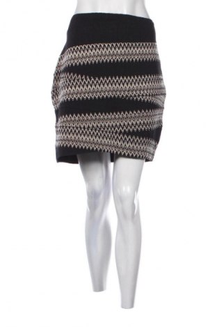 Sukně H&M, Velikost XL, Barva Vícebarevné, Cena  129,00 Kč