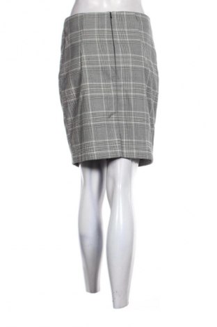 Пола H&M, Размер M, Цвят Многоцветен, Цена 2,04 €