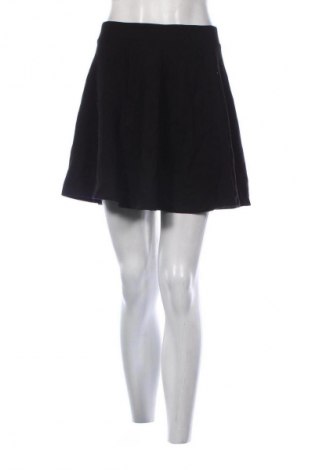 Пола H&M Divided, Размер M, Цвят Черен, Цена 4,60 €