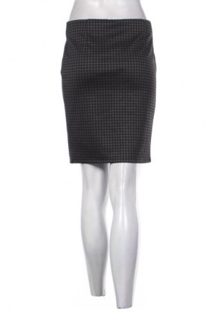 Пола Janina, Размер M, Цвят Многоцветен, Цена 3,06 €