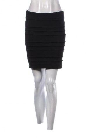 Пола Luxe Collection, Размер S, Цвят Черен, Цена 2,04 €