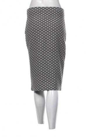 Sukně Reserved, Velikost M, Barva Vícebarevné, Cena  169,00 Kč