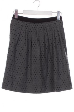 Пола Reserved, Размер XS, Цвят Многоцветен, Цена 9,78 €