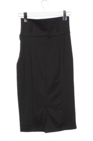 Пола Rinascimento, Размер S, Цвят Черен, Цена 4,09 €