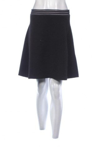 Пола Sandro, Размер M, Цвят Черен, Цена 29,14 €