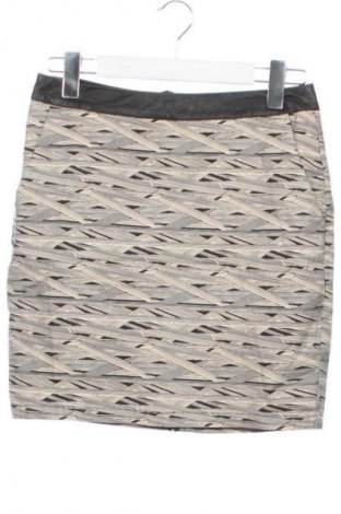 Пола Selected Femme, Размер XS, Цвят Многоцветен, Цена 5,11 €