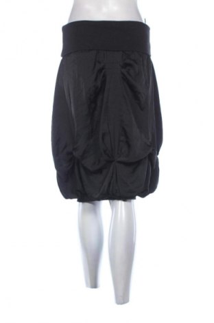 Fustă Sisley, Mărime S, Culoare Negru, Preț 56,99 Lei