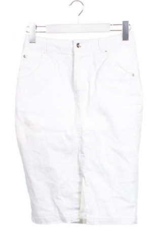 Пола Stradivarius, Размер S, Цвят Бял, Цена 11,24 €