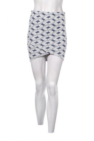 Пола Stradivarius, Размер M, Цвят Многоцветен, Цена 4,09 €