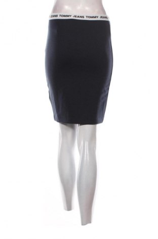 Пола Tommy Jeans, Размер M, Цвят Син, Цена 40,37 €