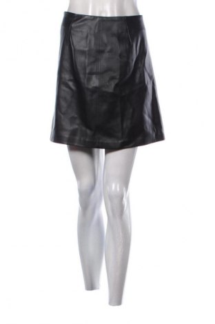 Пола Unbranded, Размер S, Цвят Черен, Цена 7,66 €