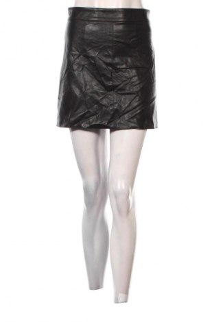 Пола Unbranded, Размер S, Цвят Черен, Цена 2,04 €