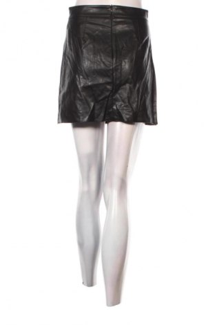 Пола Unbranded, Размер S, Цвят Черен, Цена 2,04 €