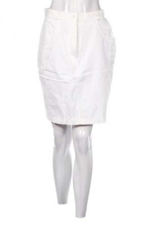 Пола Unbranded, Размер S, Цвят Бял, Цена 10,00 €