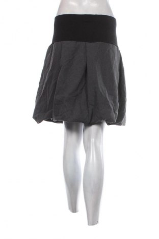 Пола Unbranded, Размер L, Цвят Сив, Цена 3,06 €