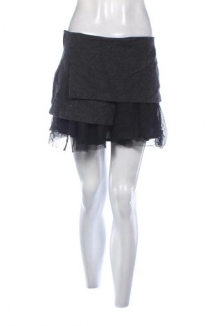 Пола United Colors Of Benetton, Размер L, Цвят Многоцветен, Цена 5,62 €