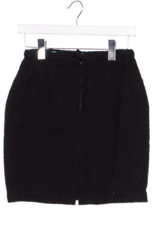 Sukně United Colors Of Benetton, Velikost XS, Barva Černá, Cena  451,00 Kč
