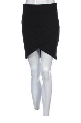 Пола VILA, Размер L, Цвят Черен, Цена 4,60 €