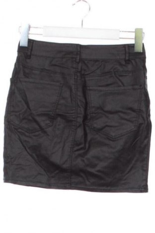 Spódnica Vero Moda, Rozmiar XS, Kolor Czarny, Cena 10,99 zł