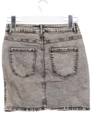 Пола Zara, Размер XS, Цвят Сив, Цена 5,11 €