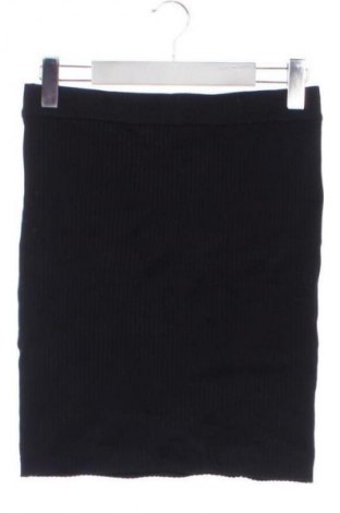 Пола Zara, Размер S, Цвят Черен, Цена 2,55 €