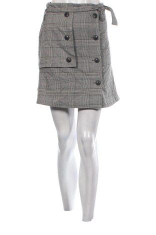 Пола Zara, Размер S, Цвят Многоцветен, Цена 4,60 €