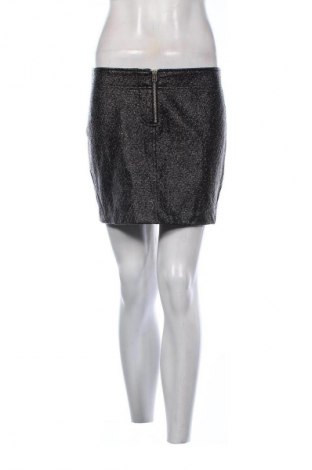 Пола Zara, Размер M, Цвят Черен, Цена 3,06 €