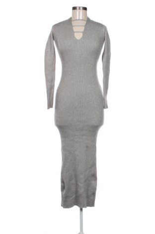 Sukienka Bershka, Rozmiar S, Kolor Szary, Cena 7,99 zł