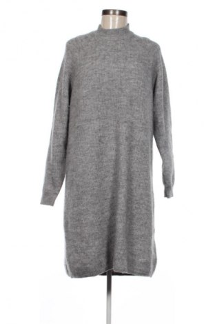 Šaty  C&A, Velikost L, Barva Šedá, Cena  239,00 Kč