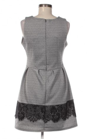 Kleid Colloseum, Größe L, Farbe Mehrfarbig, Preis 8,99 €