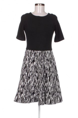 Рокля Daphne, Размер M, Цвят Многоцветен, Цена 25,05 €