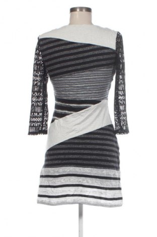 Rochie Desigual, Mărime M, Culoare Multicolor, Preț 125,99 Lei