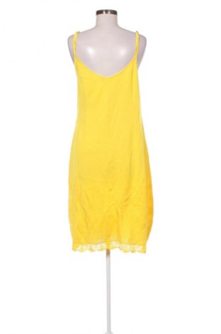 Ruha Escada, Méret XL, Szín Sárga, Ár 43 749 Ft