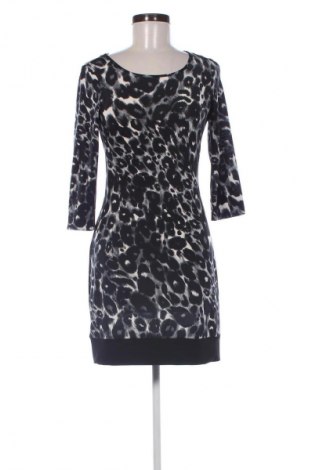 Рокля F&F, Размер S, Цвят Многоцветен, Цена 5,11 €