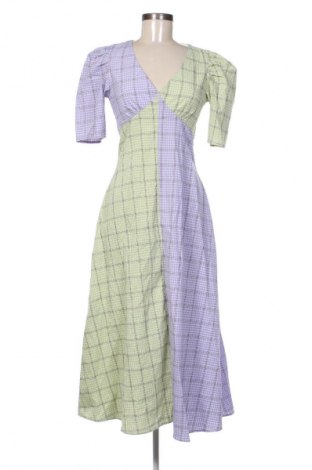 Kleid Fashion Union, Größe M, Farbe Mehrfarbig, Preis € 19,00