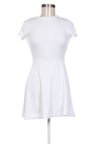 Šaty  Fb Sister, Velikost S, Barva Bílá, Cena  279,00 Kč