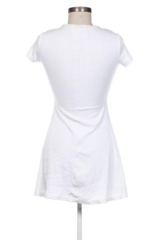 Šaty  Fb Sister, Velikost S, Barva Bílá, Cena  279,00 Kč