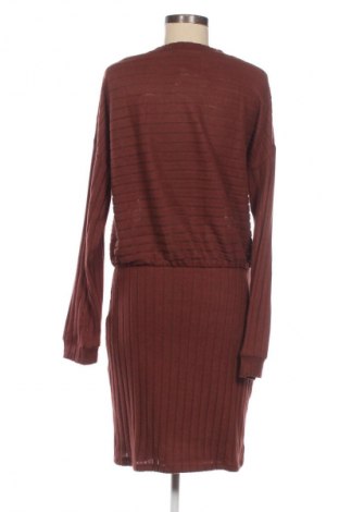 Šaty  Fisherfield, Velikost M, Barva Hnědá, Cena  125,00 Kč