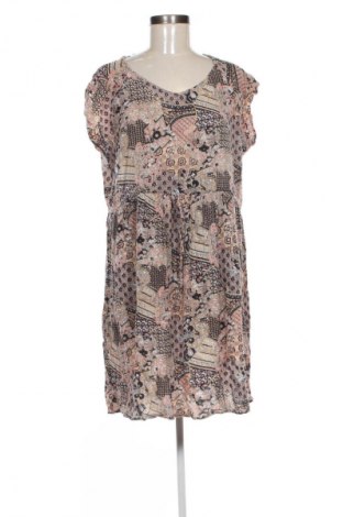 Рокля Geena, Размер M, Цвят Многоцветен, Цена 18,40 €