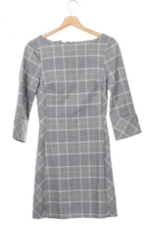 Рокля H&M, Размер XS, Цвят Многоцветен, Цена 2,04 €