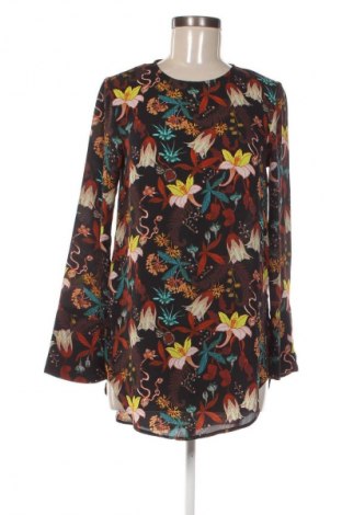 Рокля H&M, Размер XS, Цвят Многоцветен, Цена 2,04 €