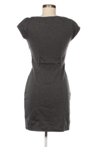 Рокля H&M, Размер S, Цвят Сив, Цена 9,20 €