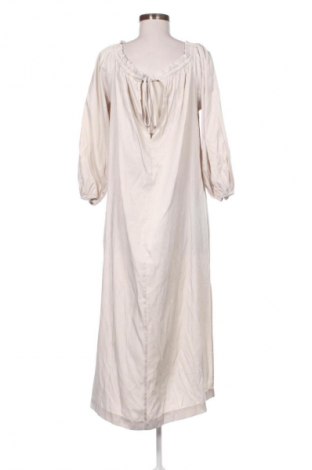 Рокля H&M, Размер XS, Цвят Бежов, Цена 20,45 €