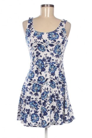 Šaty  H&M Divided, Velikost M, Barva Vícebarevné, Cena  566,00 Kč