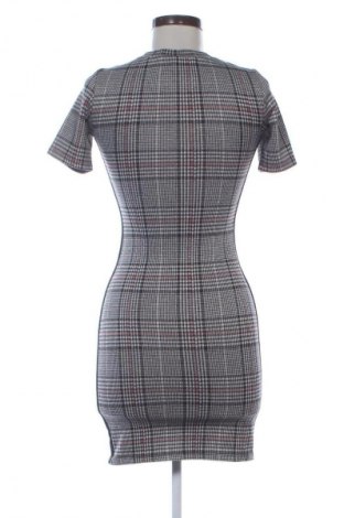 Рокля H&M Divided, Размер S, Цвят Многоцветен, Цена 20,45 €