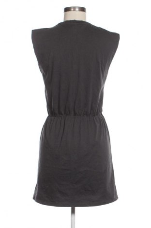 Šaty  H&M Divided, Velikost S, Barva Šedá, Cena  368,00 Kč